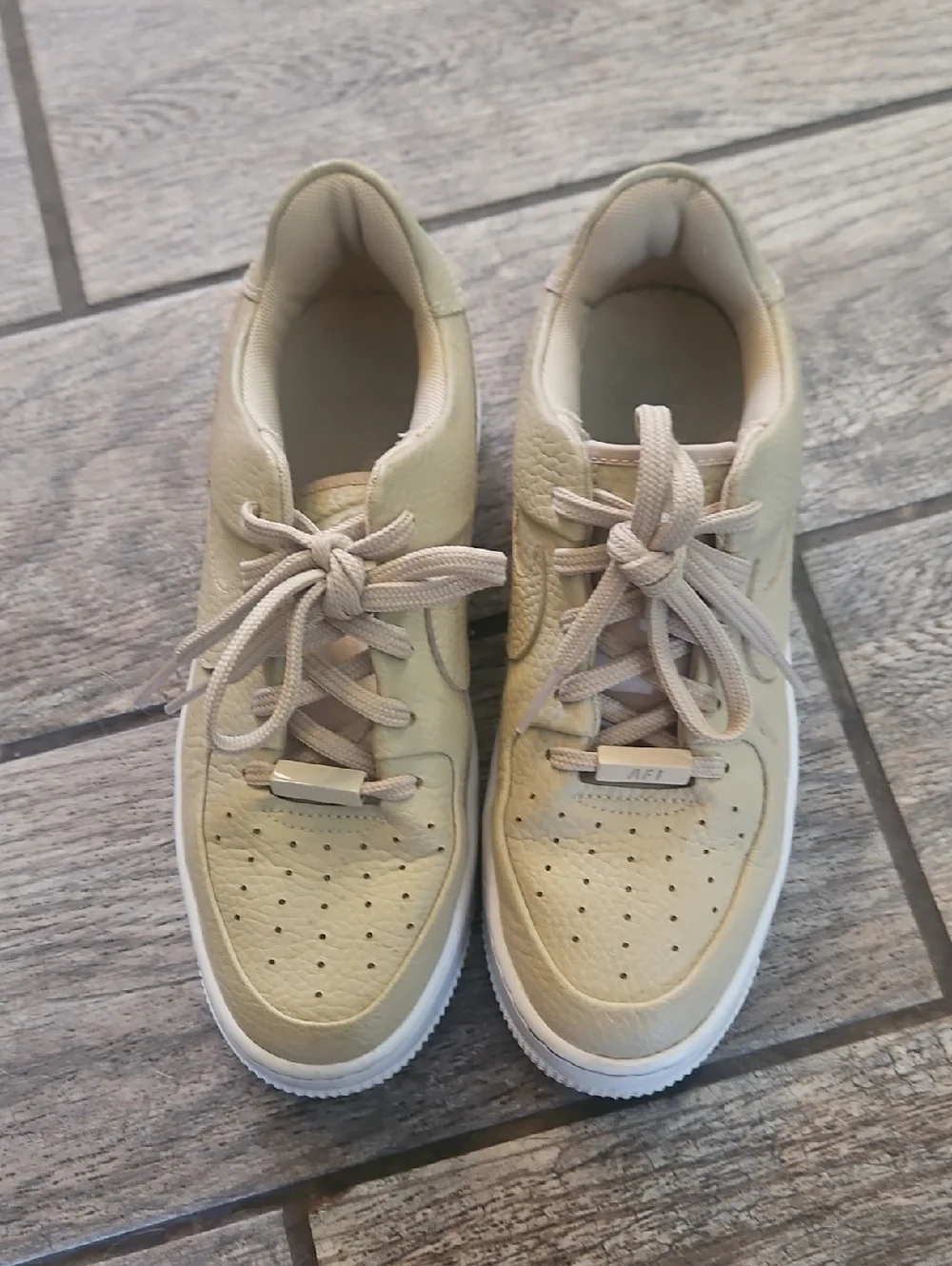 Nike Air Force 1 Sage Low 2 Size 7